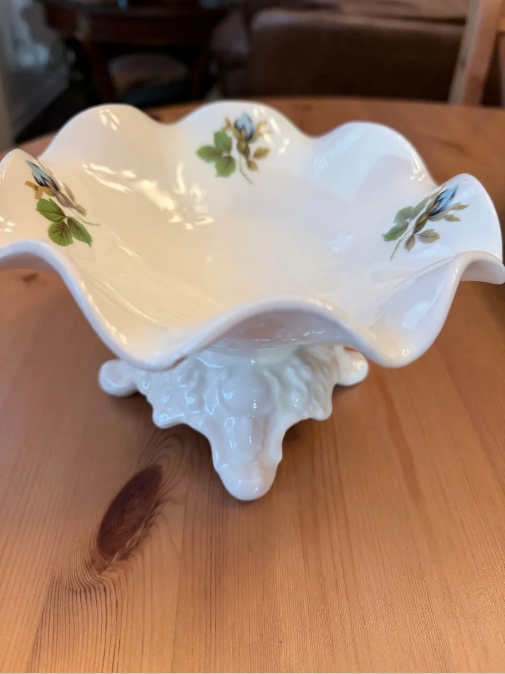 White Porcelain Scalloped Pedestal Bowl with Floral Accents